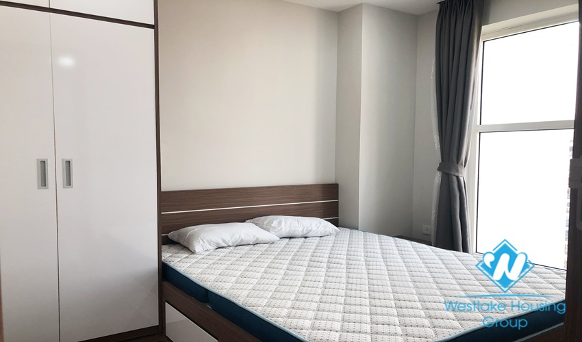 Two-bedroom apartment for rent, fully furnished, new high floor, beautiful view of lake and golf course